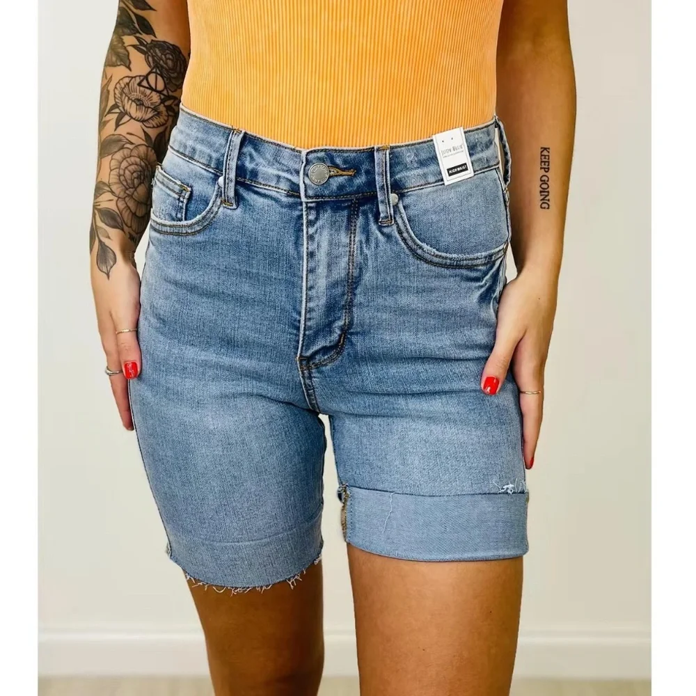 Judy Blue Cool Denim Tummy Control Shorts, Small Inseam 7.5”-9” Bermuda - Picture 2 of 11